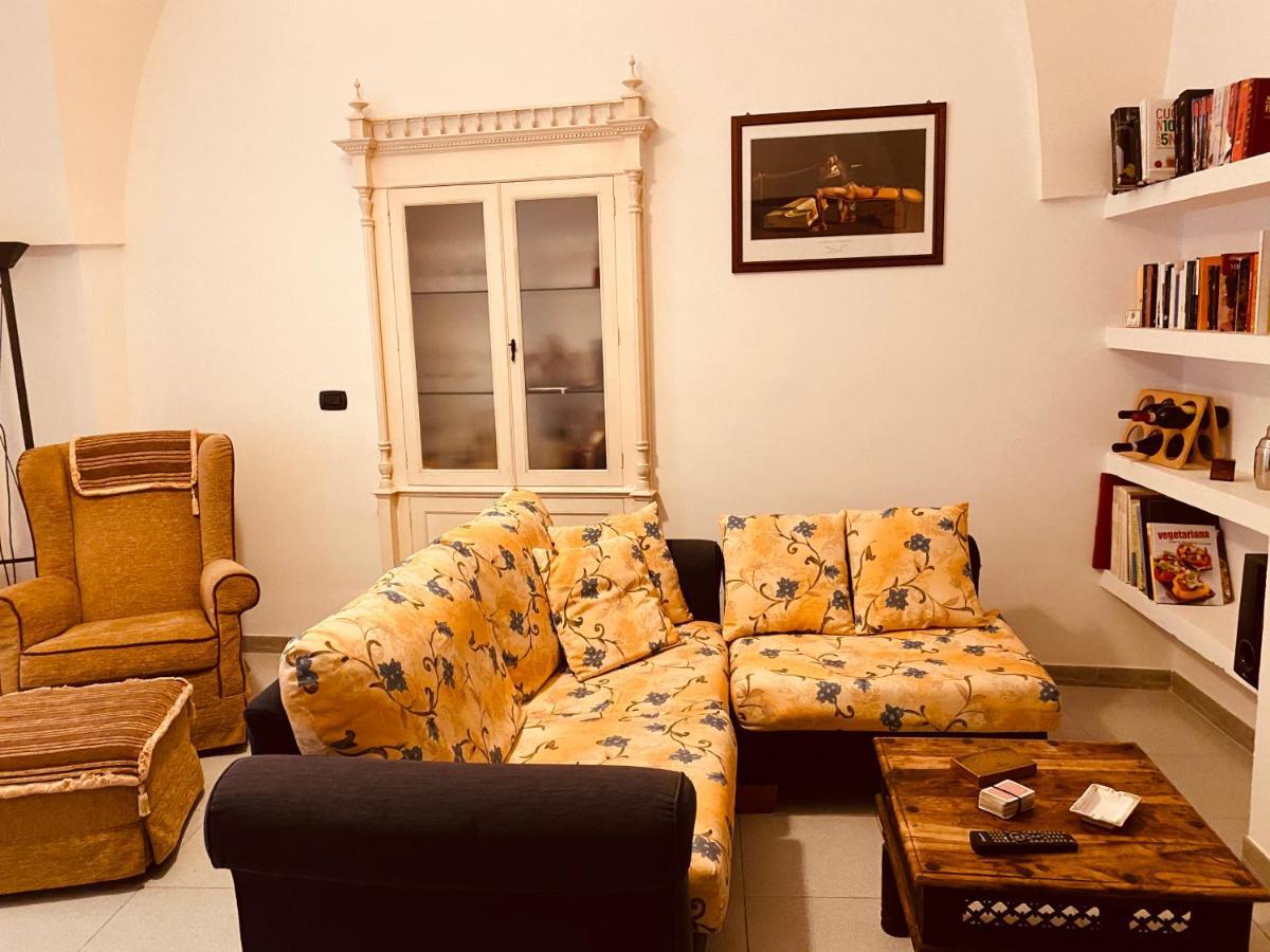 Casa Vacanze...Dei Teutonici Mesagne Luaran gambar